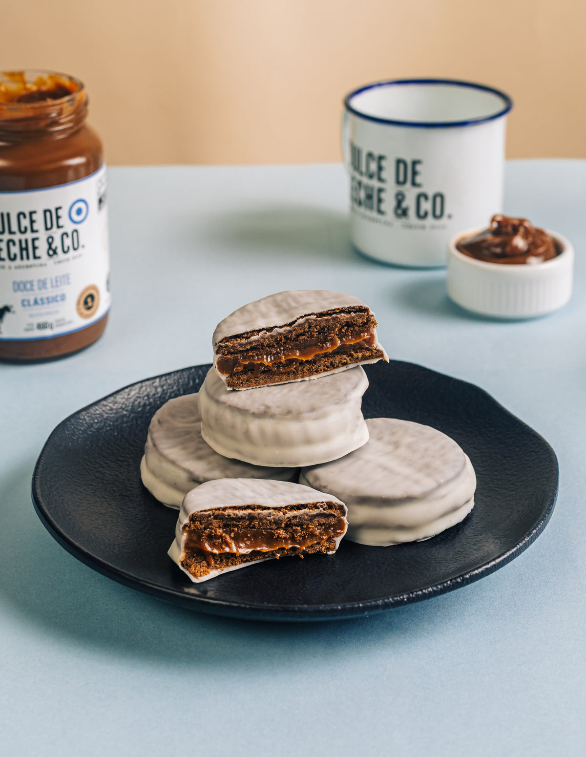 Alfajor de Chocolate Branco 60g caixa x 12 unidades
